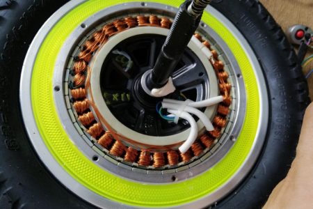 Ремонт электросамокатов в СПБЗамена датчиков холла на мотор колесе электросамоката